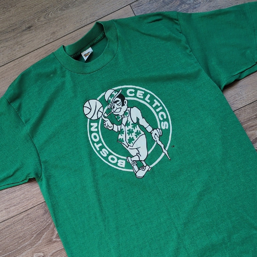 Vintage Single Stiitch Boston Celtics Green Logo T-Shirt -‎ USA Made - Trench XL